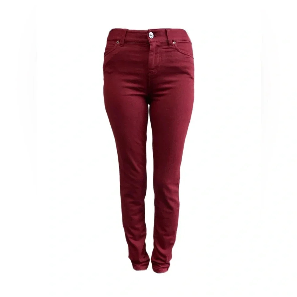 NWOT ecru Women’s Slim Leg Casual Crimson Martin Jeans size 4